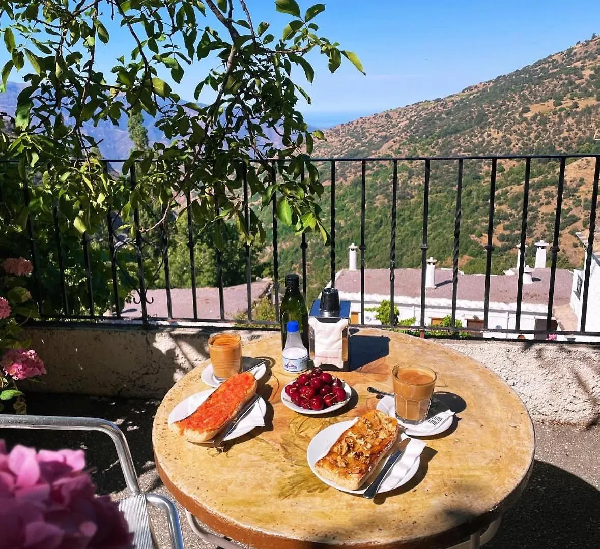 ** Gasthof Hostal Rural Las Terrazas De La Alpujarra Bubión Spanien