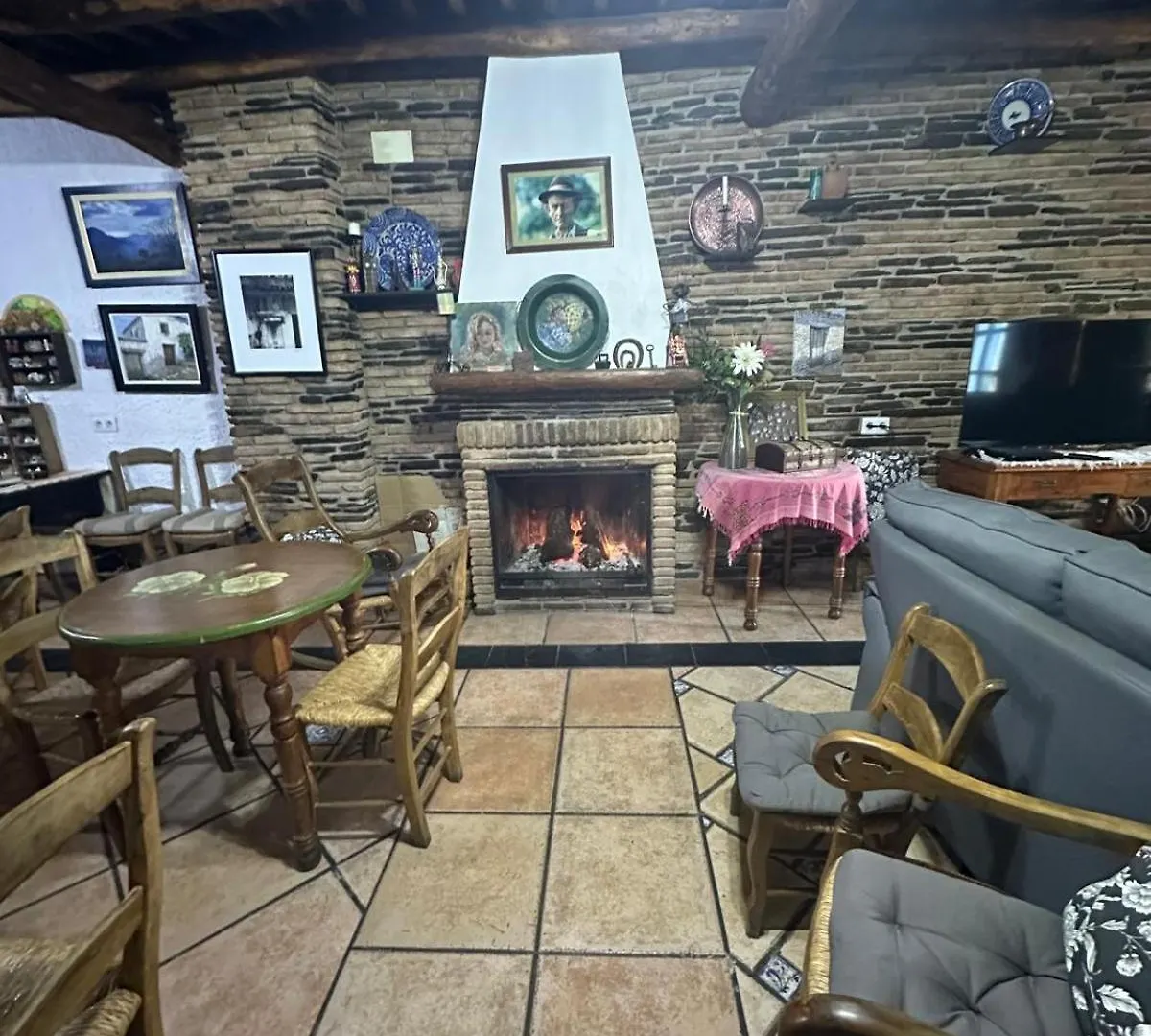 Hostal Rural Las Terrazas De La Alpujarra Bubión 2*,